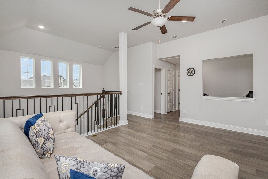 Building Photo - 4543 Stone Valley Trl