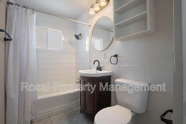 Building Photo - 1332 Boatright Dr NE