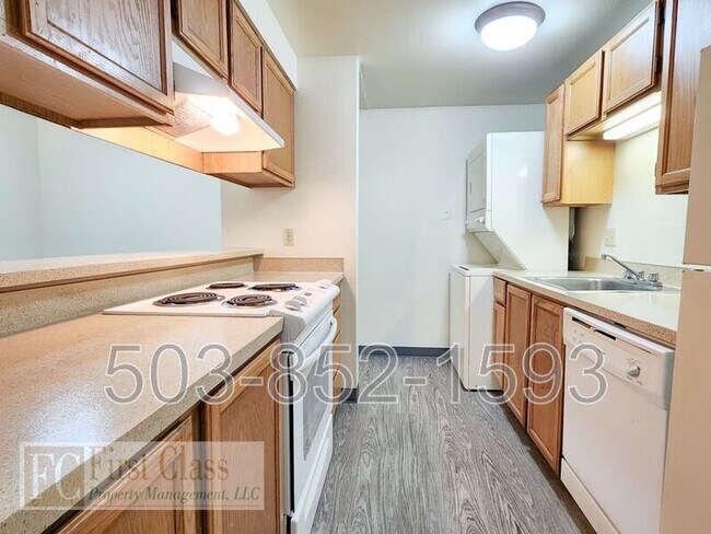 Building Photo - 4852 SW MURRAY Blvd