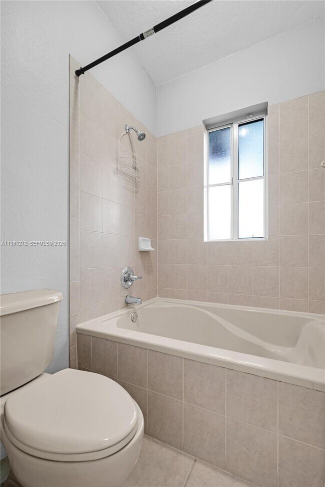 Building Photo - 8526 NW 107th Passage