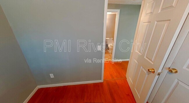 Building Photo - 7471 John F Kennedy Dr W