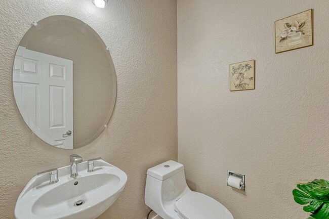 Building Photo - 3617 Craftsbury Dr