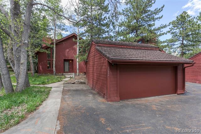 Building Photo - 23646 Genesee Village Rd