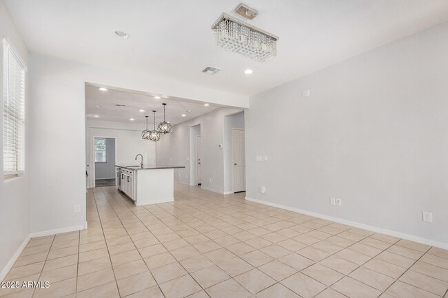 Building Photo - 12377 W Whyman Ave