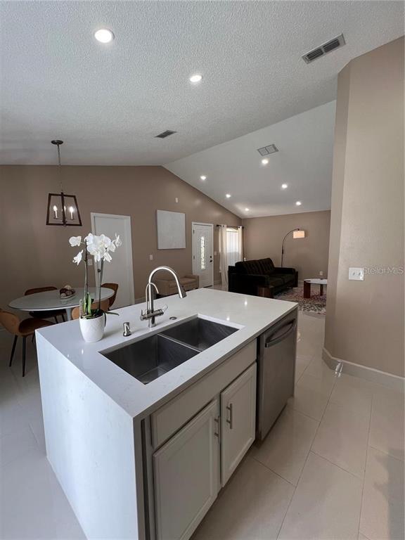 Building Photo - 30225 Double Dr