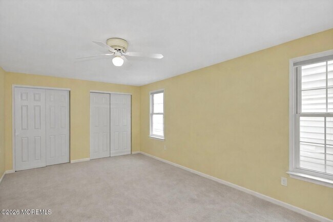 Building Photo - 35 Breakwater Square