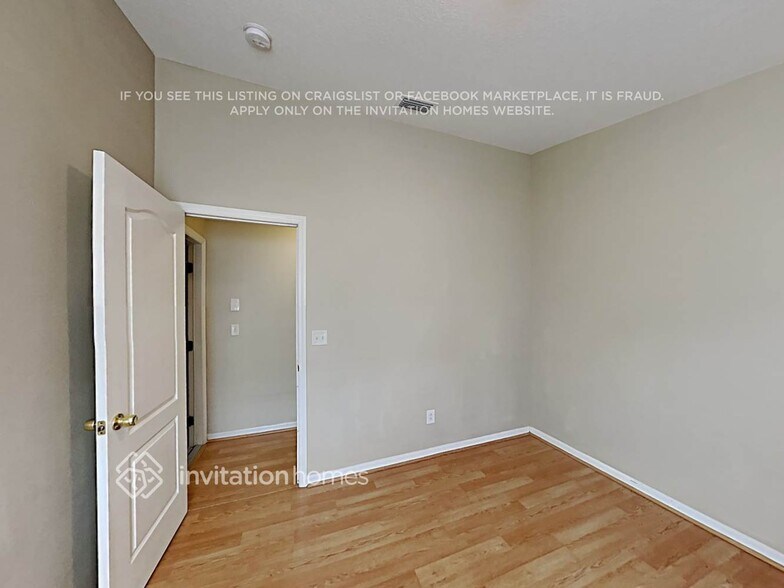 Building Photo - 12805 Adventure Dr