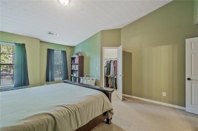Building Photo - 2870 Vining Ridge Terrace