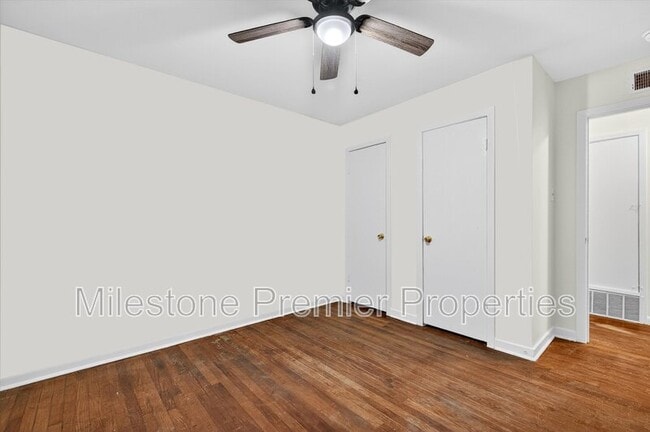Building Photo - 1112 Redbud Rd