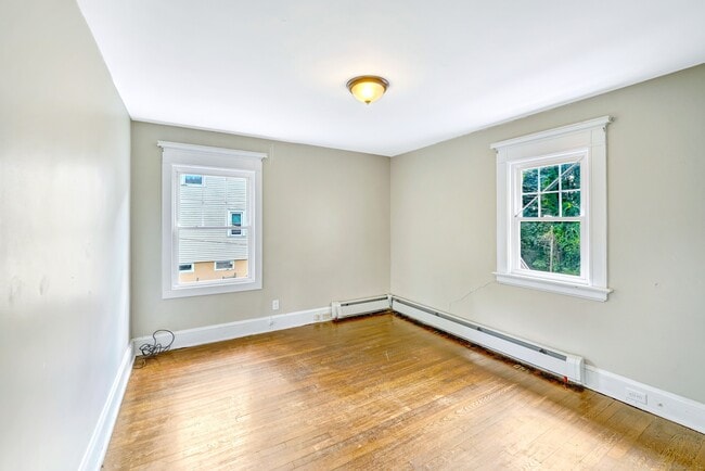 Building Photo - 133 Fiske St