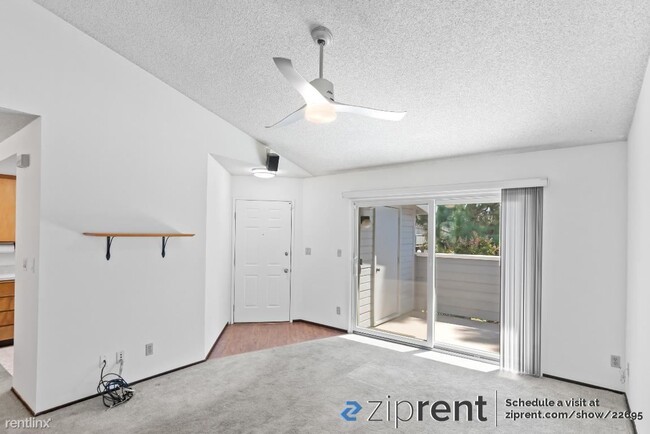 Building Photo - 2 br, 2 bath Condo - 516 Shadowgraph Drive...