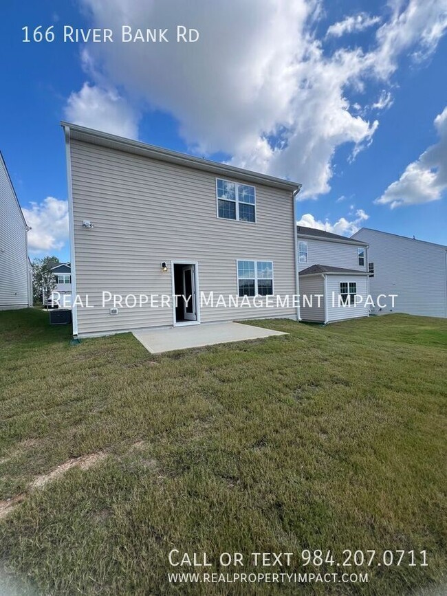 Building Photo - 166 River Bank Rd