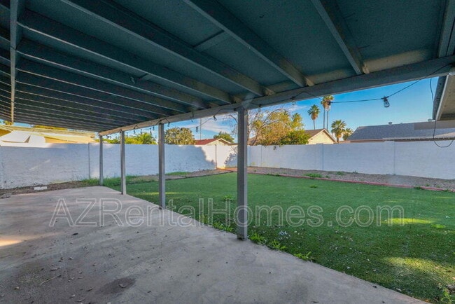 Building Photo - 621 W Plata Ave