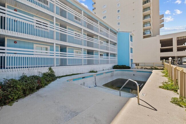 Building Photo - 941 S Ocean Blvd