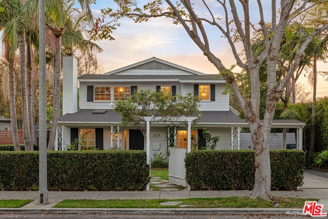 Building Photo - 3579 Ocean View Ave