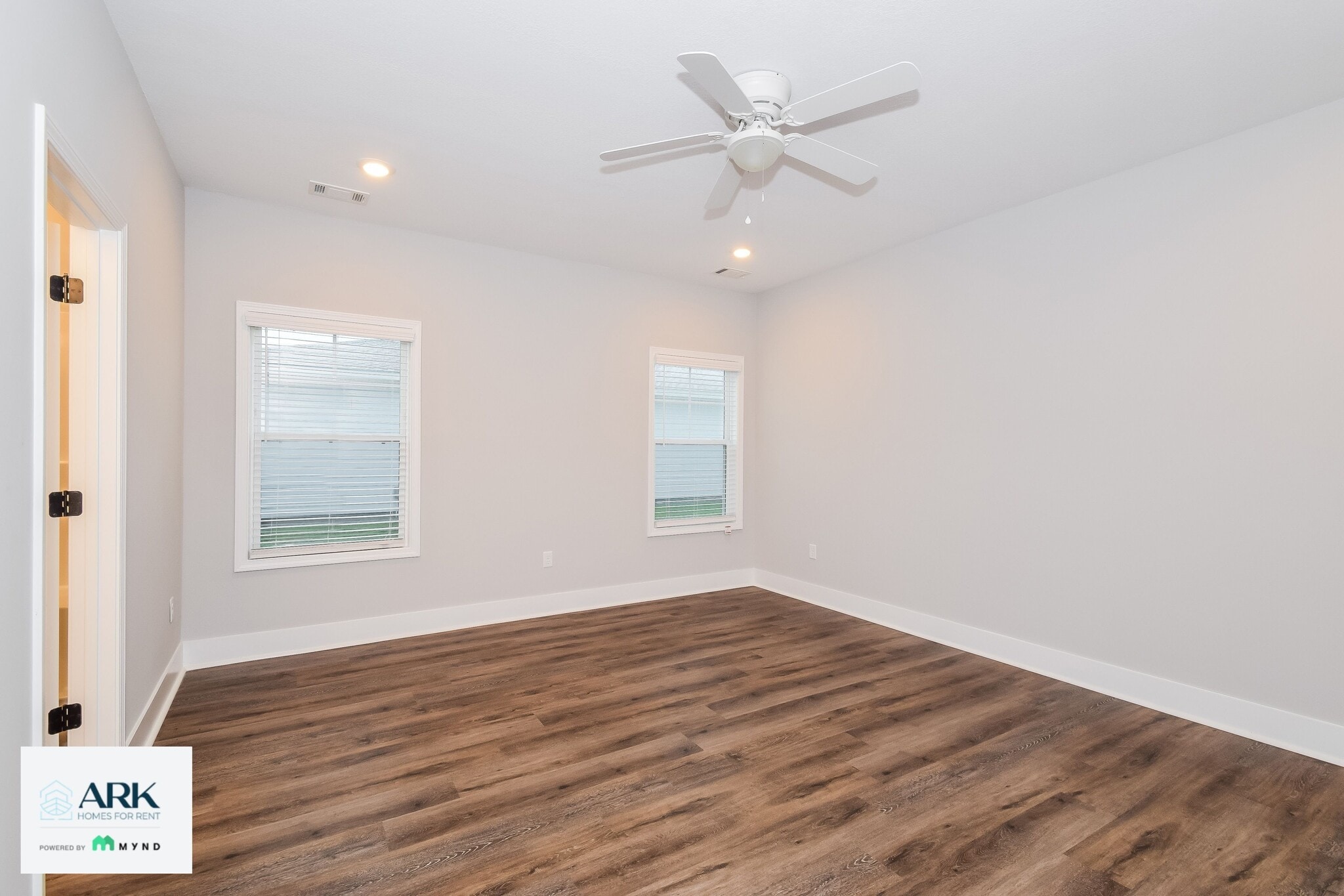 Building Photo - 1027 Autumns Wood Cir E