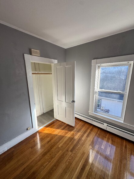 Building Photo - 138 Camden St