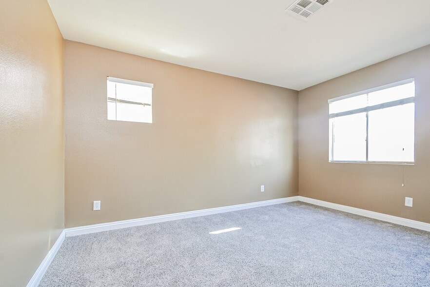 Building Photo - 410 Maritocca Ave