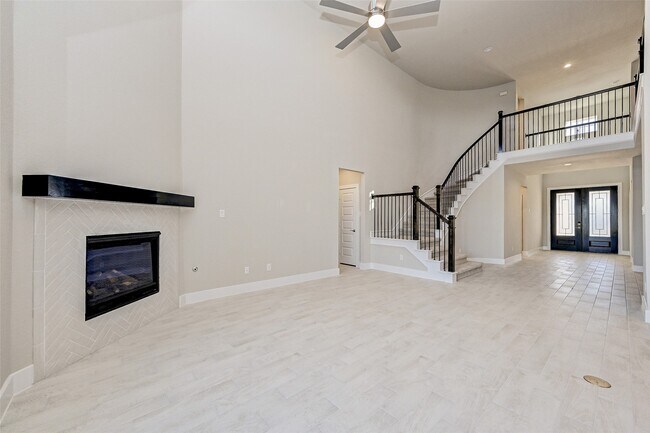 Building Photo - 23502 Persimmon Crk Ln