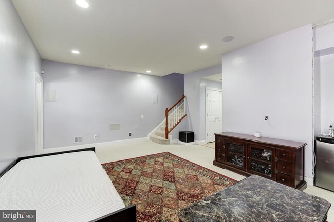 Building Photo - 43583 White Cap Terrace