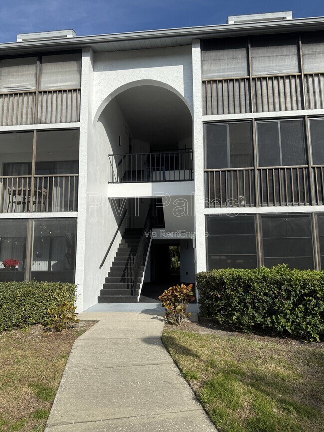 Building Photo - 1236 Pine Ridge Cir W