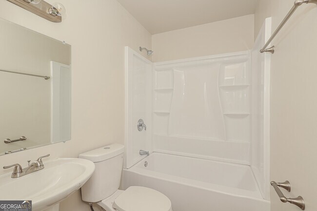 Building Photo - 295 Adena Ln W