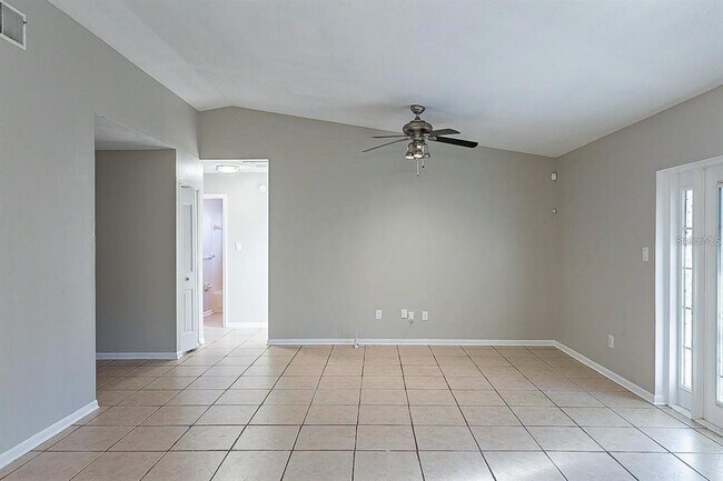 Building Photo - 653 Bryan Terrace Dr
