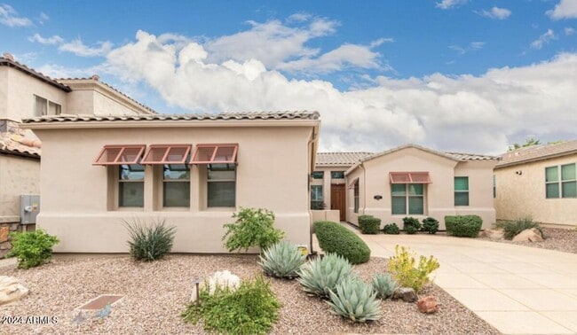 Building Photo - 1223 E Moss St