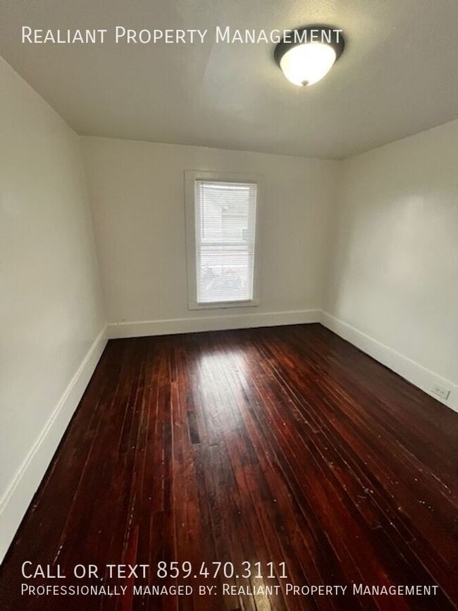 Building Photo - 136 Fourth Street-