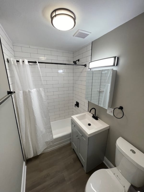 Building Photo - 7 N Dryden Pl