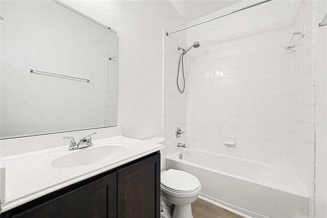 Building Photo - 18218 Tuscana Shores Dr