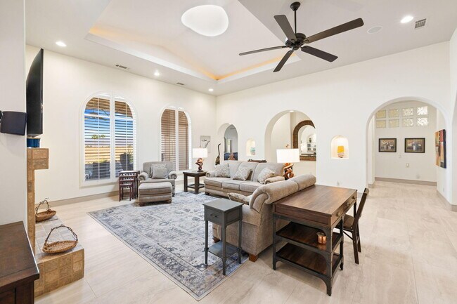 Building Photo - 73110 Calliandra St