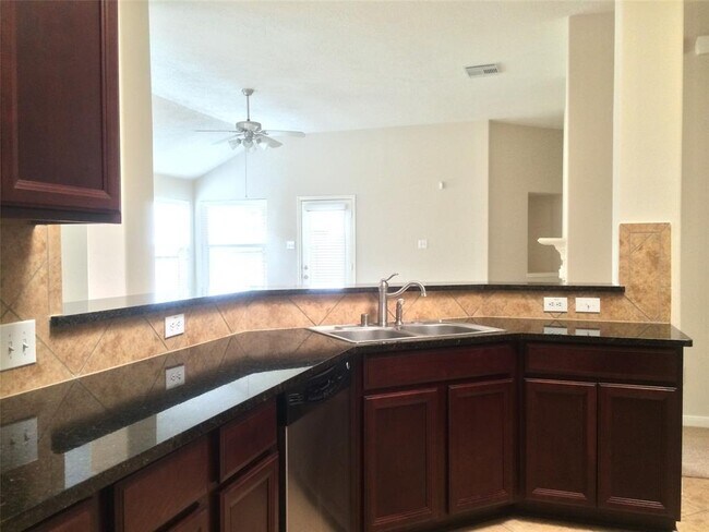 Building Photo - 6018 Twin Creek