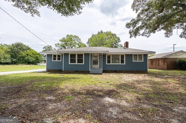 Building Photo - 478 E Johnson St