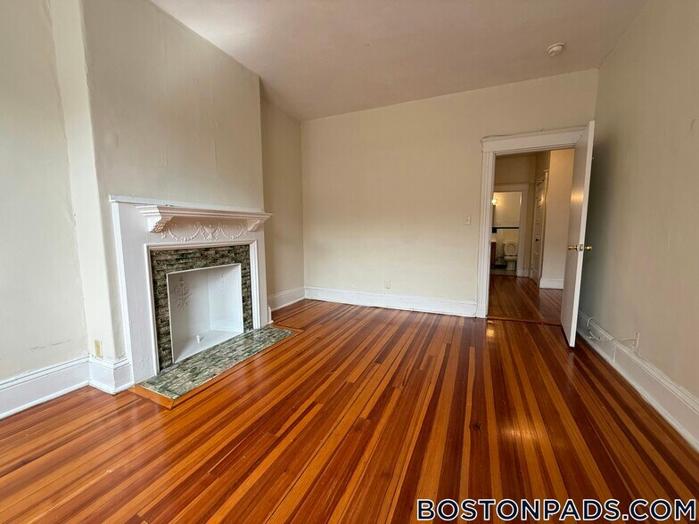 Building Photo - 1375 Commonwealth Ave