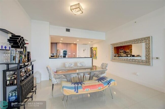 Building Photo - 7901 Hispanola Ave