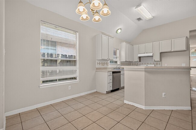 Building Photo - 8503 Raybluff Ln