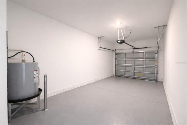 Building Photo - 7436 Stone Crk Trl