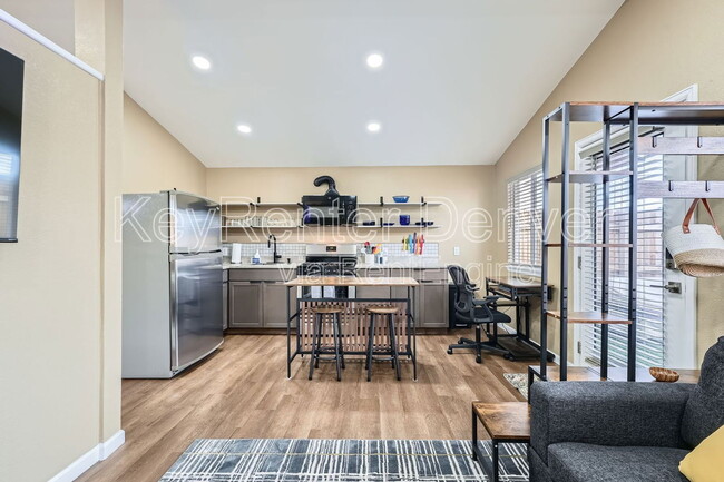 Building Photo - 2075 Iris St