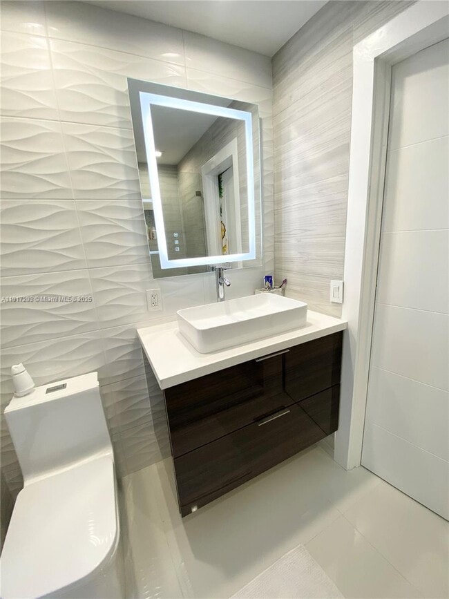 Building Photo - 14202 SW 111th Ln