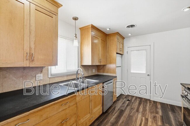 Building Photo - 2112 Ederville Rd