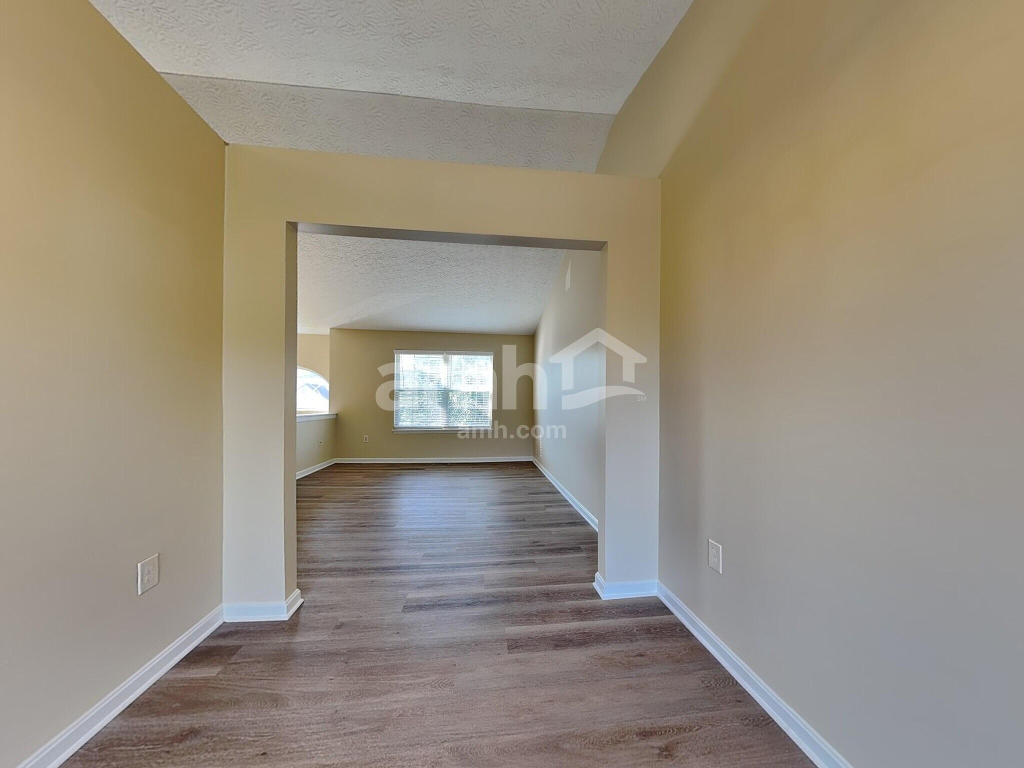 Building Photo - 2776 Shamu Dr