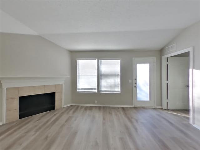 Building Photo - 4512 Merlot Dr