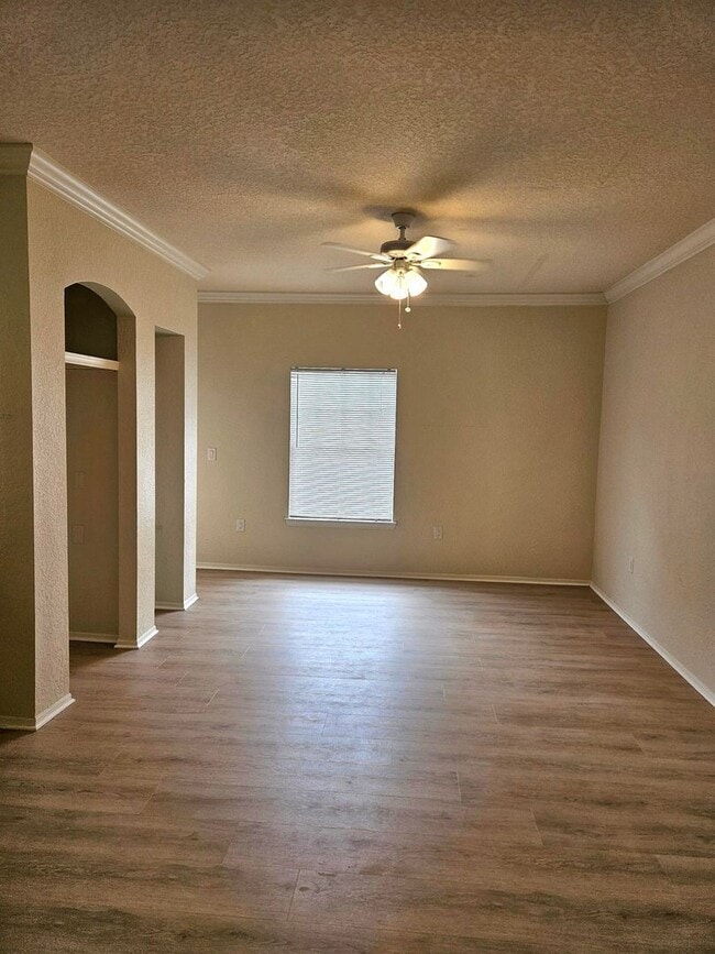 Building Photo - Lake Mary Townhome