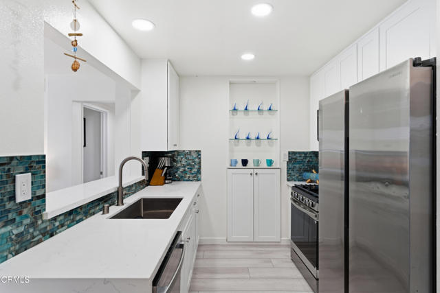 Building Photo - 2053 Majorca Dr