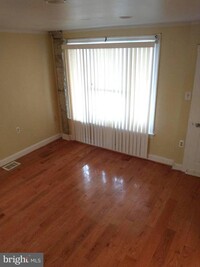 Building Photo - 1527 S Marston St