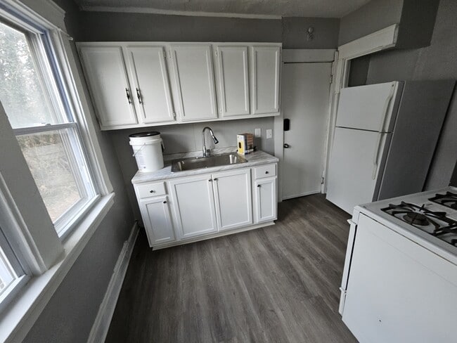 Building Photo - 11008 Kinsman Rd