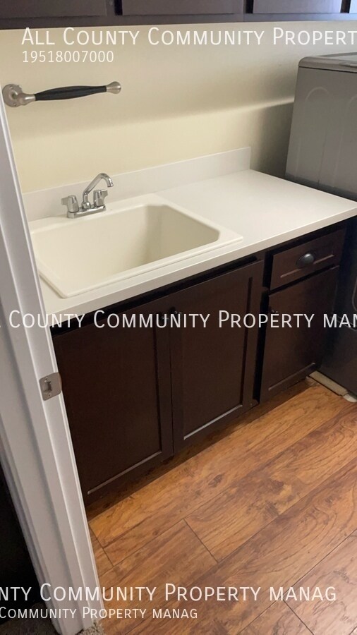 Building Photo - 25255 High Plains Ct