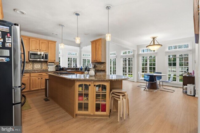 Building Photo - 4924 Berkshire Woods Dr