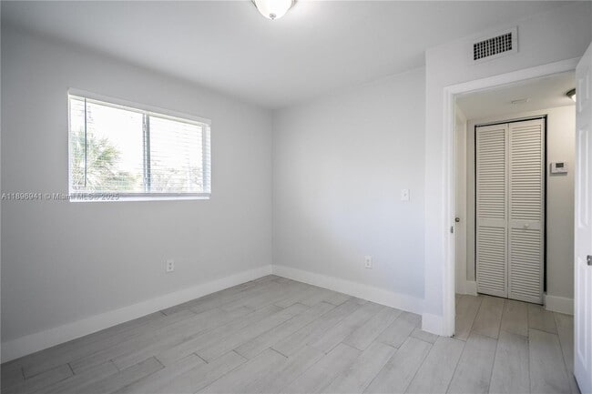 Building Photo - 465 NE 59th St